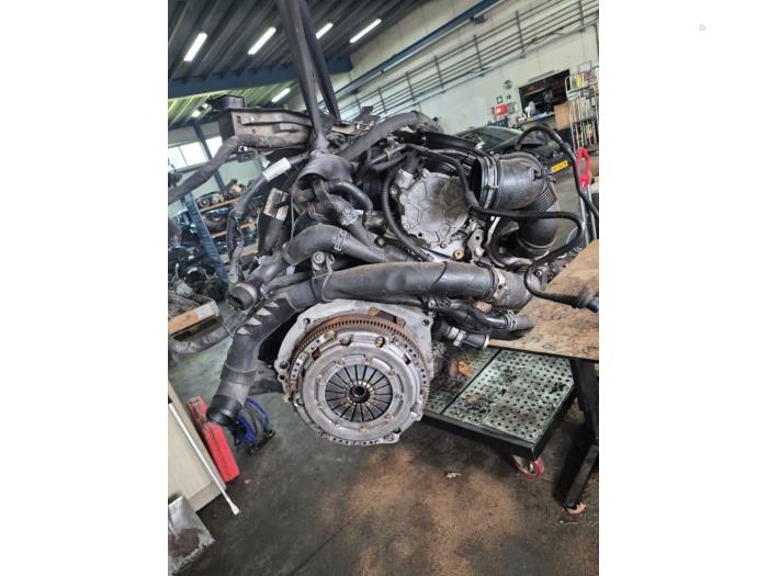 Gebruikte Motor Volkswagen Passat Variant (365) 1.6 TDI 16V Bluemotion Prijs € 1.250,00 Margeregeling aangeboden door De Witte Boerderij AutoMotive