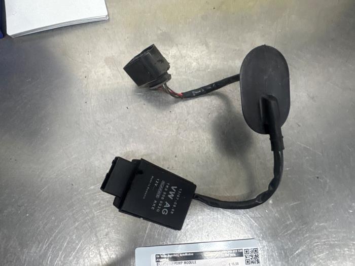 Gebruikte Brandstofpomp module Volkswagen Polo V (6R) 1.2 TSI Prijs € 15,00 Margeregeling aangeboden door De Witte Boerderij AutoMotive
