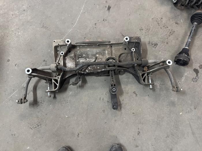 Gebruikte Subframe Volkswagen Eos (1F7/F8) 1.4 TSI 16V Prijs € 50,00 Margeregeling aangeboden door De Witte Boerderij AutoMotive