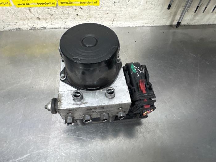 Gebruikte ABS Pomp Seat Ibiza IV (6J5) 1.4 TSI 16V FR Prijs € 20,00 Margeregeling aangeboden door De Witte Boerderij AutoMotive