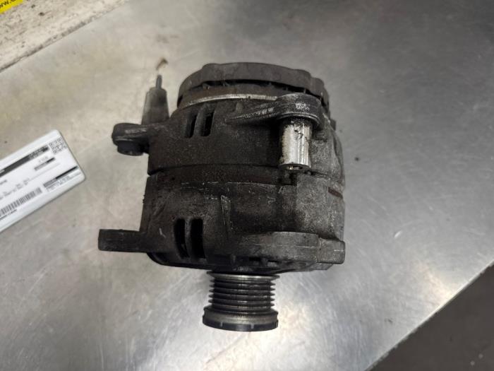 Gebruikte Dynamo Seat Ibiza IV (6J5) 1.4 TSI 16V FR Prijs € 25,00 Margeregeling aangeboden door De Witte Boerderij AutoMotive