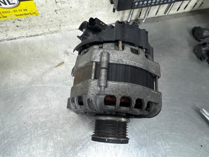 Gebruikte Dynamo Peugeot 2008 (CU) 1.2 12V e-THP PureTech 110 Prijs € 25,00 Margeregeling aangeboden door De Witte Boerderij AutoMotive
