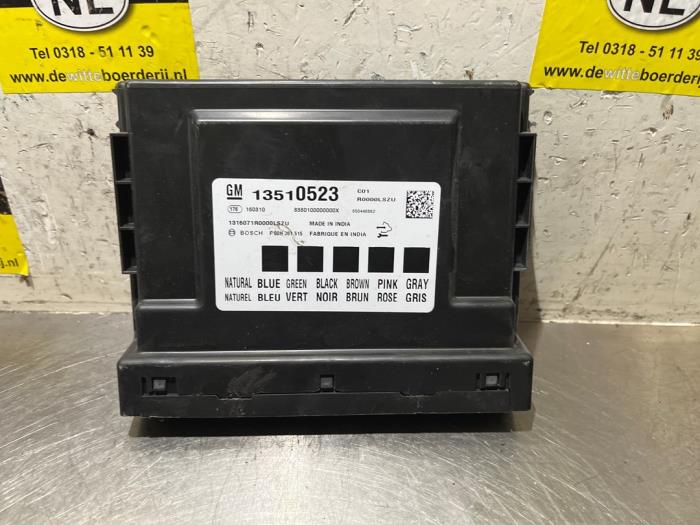 Gebruikte Computer Body Control Opel Karl 1.0 12V Prijs € 25,00 Margeregeling aangeboden door De Witte Boerderij AutoMotive