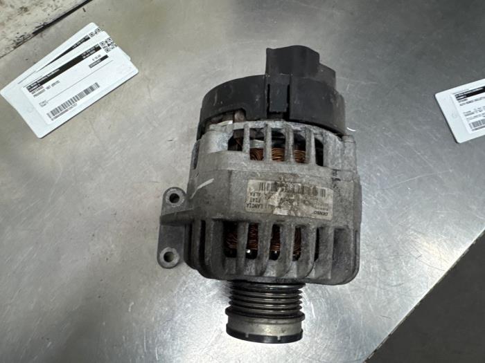 Gebruikte Dynamo Alfa Romeo Giulietta (940) 1.4 TB 16V MultiAir Prijs € 25,00 Margeregeling aangeboden door De Witte Boerderij AutoMotive