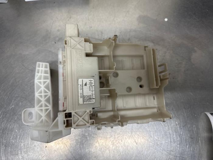 Gebruikte Computer Body Control Citroen C1 1.2 PureTech 82 12V Prijs € 20,00 Margeregeling aangeboden door De Witte Boerderij AutoMotive