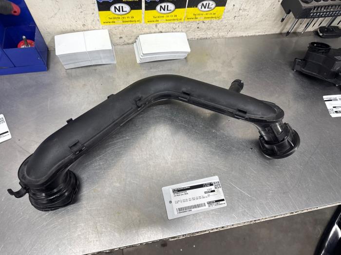 Gebruikte Intercooler Buis Volkswagen Polo VI (AW1) 1.0 TSI 12V Prijs € 20,00 Margeregeling aangeboden door De Witte Boerderij AutoMotive