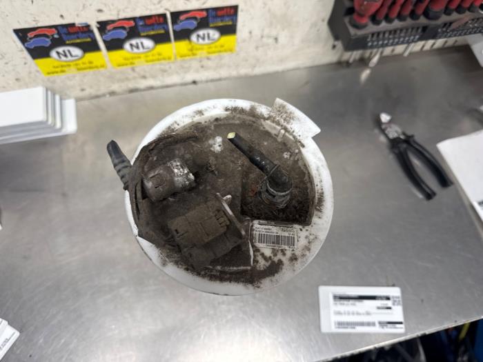 Gebruikte Tank element Pomp Fiat Panda (312) 0.9 TwinAir 65 Prijs € 25,00 Margeregeling aangeboden door De Witte Boerderij AutoMotive