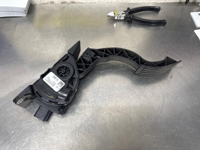 Gebruikte Gaspedaalpositie Sensor Ford Focus 3 Wagon 1.0 Ti-VCT EcoBoost 12V 125 Prijs € 10,00 Margeregeling aangeboden door De Witte Boerderij AutoMotive