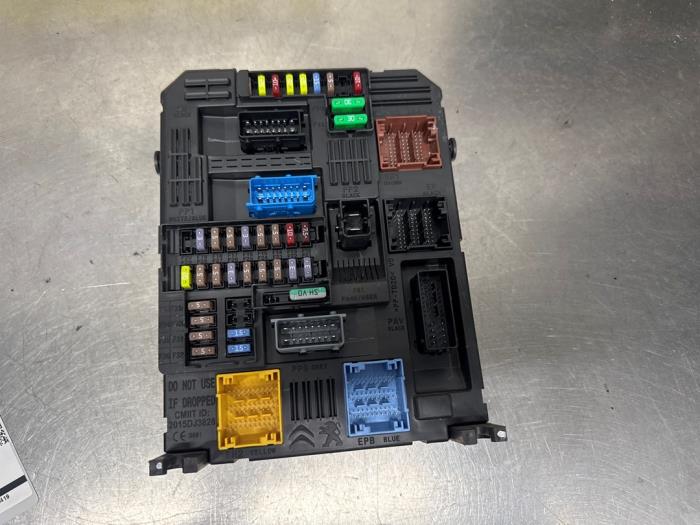 Gebruikte Bodycontrol Module Citroen Jumpy 2.0 Blue HDI 150 Prijs € 95,00 Margeregeling aangeboden door De Witte Boerderij AutoMotive