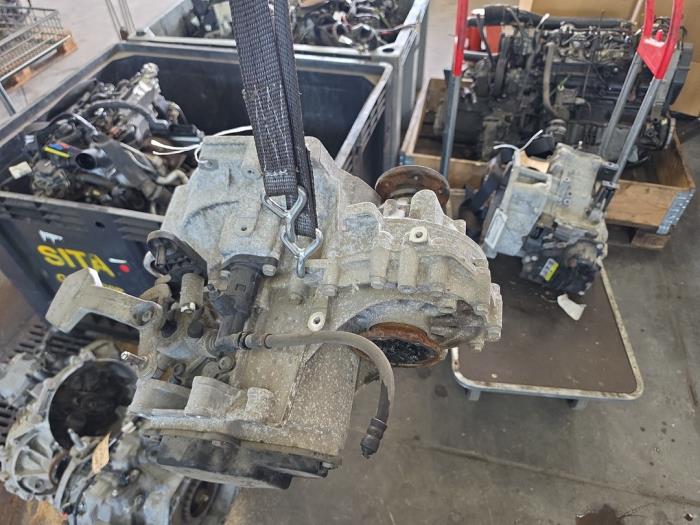 Gebruikte Versnellingsbak Volkswagen Polo V (6R) 1.4 TDI 12V 90 Prijs € 245,00 Margeregeling aangeboden door De Witte Boerderij AutoMotive