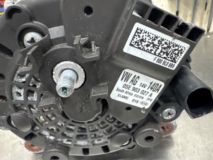 Dynamo van een Volkswagen Polo VI (AW1) 1.0 TSI 12V 2024