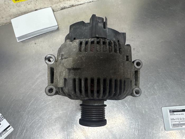 Gebruikte Dynamo Mercedes Vito (639.6) 3.0 120 CDI V6 24V Prijs € 85,00 Margeregeling aangeboden door De Witte Boerderij AutoMotive