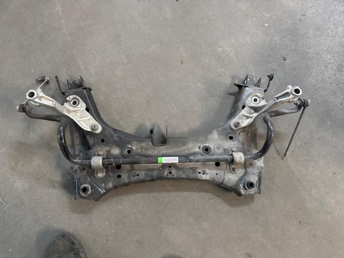 Gebruikte Subframe Renault Clio V (RJAB) 1.0 TCe 90 12V Prijs € 175,00 Margeregeling aangeboden door De Witte Boerderij AutoMotive