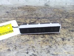 Gebruikte Display Interieur Peugeot 207/207+ (WA/WC/WM) 1.6 HDi 16V Prijs € 15,00 Margeregeling aangeboden door De Witte Boerderij AutoMotive