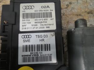 Gebruikte Motor electrisch raam Audi A8 (D3) 3.7 V8 40V Quattro Prijs € 15,00 Margeregeling aangeboden door De Witte Boerderij AutoMotive