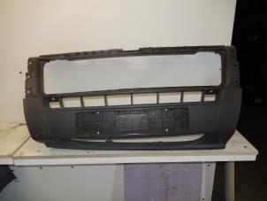 Gebruikte Bumperdeel midden-voor Peugeot Boxer (U9) 2.2 HDi 120 Euro 4 Prijs € 50,00 Margeregeling aangeboden door De Witte Boerderij AutoMotive