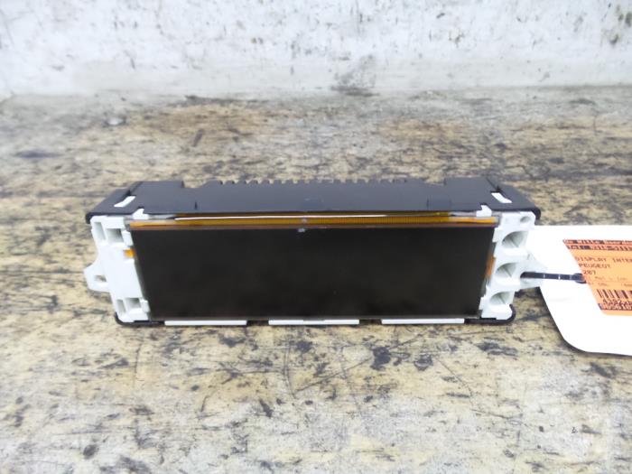 Gebruikte Display Interieur Peugeot 207/207+ (WA/WC/WM) 1.6 HDi 16V Prijs € 15,00 Margeregeling aangeboden door De Witte Boerderij AutoMotive
