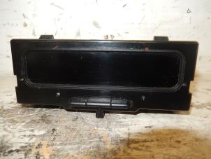 Gebruikte Display Interieur Renault Scénic I (JA) 2.0 16V RX4 Prijs € 20,00 Margeregeling aangeboden door De Witte Boerderij AutoMotive