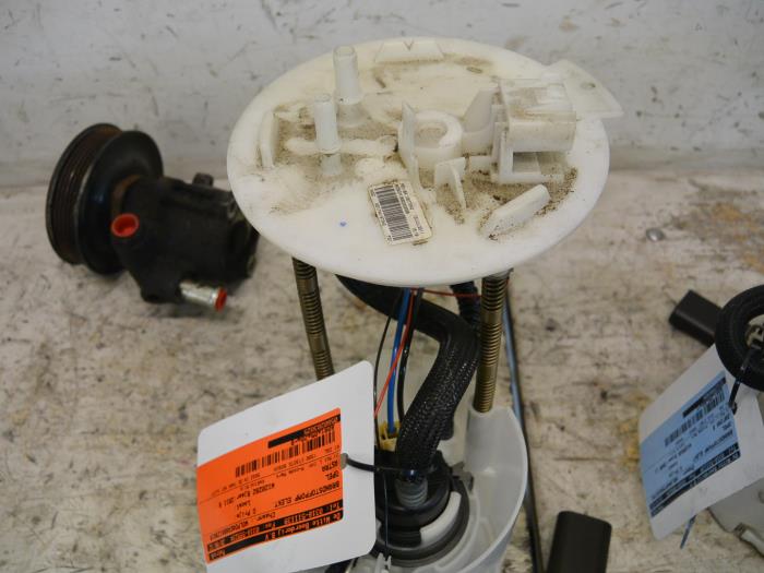 Gebruikte Tank element Pomp Opel Astra J (PC6/PD6/PE6/PF6) 1.3 CDTI 16V EcoFlex Prijs € 75,00 Margeregeling aangeboden door De Witte Boerderij AutoMotive
