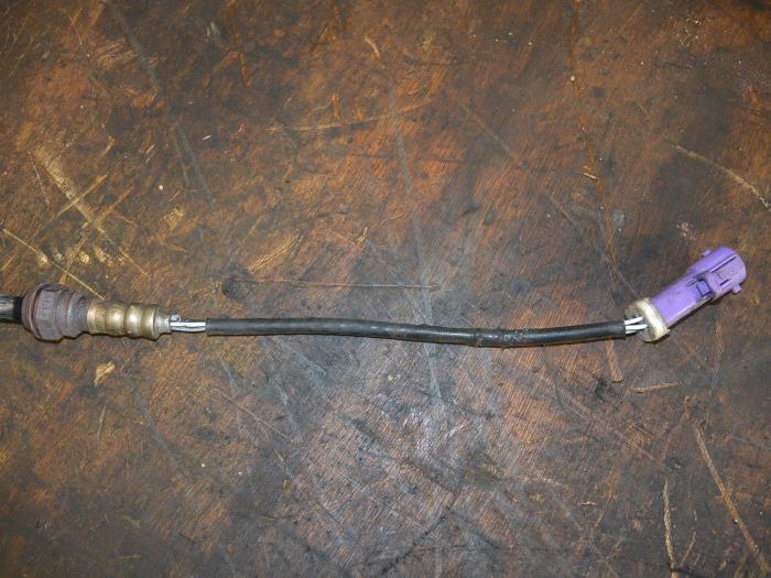 Gebruikte Lambda Sonde Ford Fiesta 5 (JD/JH) 1.3 Prijs € 20,00 Margeregeling aangeboden door De Witte Boerderij AutoMotive