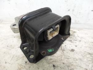 Gebruikte Motorsteun Peugeot 308 Prijs € 35,00 Margeregeling aangeboden door De Witte Boerderij AutoMotive