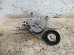 Gebruikte Spanrol Multiriem Peugeot Partner Tepee (7A/B/C/D/E/F/G/J/P/S) 1.6 HDI 75 Prijs € 40,00 Margeregeling aangeboden door De Witte Boerderij AutoMotive