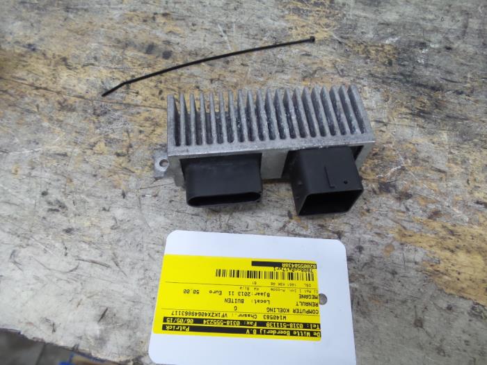 Gebruikte Computer Koeling Renault Megane III Grandtour (KZ) 1.5 dCi 110 Prijs € 50,00 Margeregeling aangeboden door De Witte Boerderij AutoMotive
