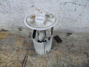 Gebruikte Brandstofpomp Elektrisch Citroen Xsara Picasso (CH) 1.6 Prijs € 75,00 Margeregeling aangeboden door De Witte Boerderij B.V.