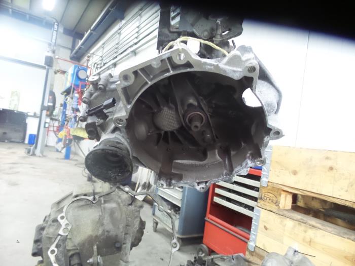 Gebruikte Versnellingsbak Nissan Sunny (N14) 1.4 16V Prijs € 250,00 Margeregeling aangeboden door De Witte Boerderij AutoMotive