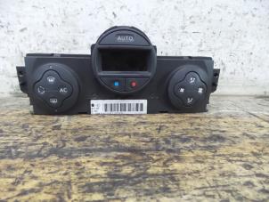 Gebruikte Climatronic Paneel Renault Megane Prijs € 50,00 Margeregeling aangeboden door De Witte Boerderij AutoMotive