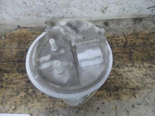 Gebruikte Tank element Pomp Fiat Bravo (198A) 1.4 MultiAir 16V Prijs € 75,00 Margeregeling aangeboden door De Witte Boerderij AutoMotive