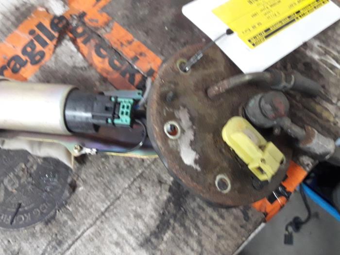 Gebruikte Tank element Pomp Honda Civic (EG/EH) 1.5 DXi,LSi 16V Prijs € 50,00 Margeregeling aangeboden door De Witte Boerderij AutoMotive