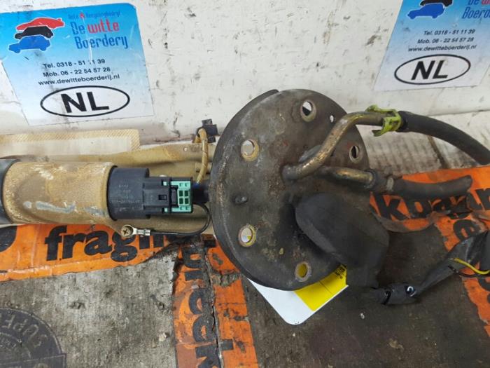 Gebruikte Tank element Pomp Honda Civic (EJ/EK) 1.4iS 16V Prijs € 50,00 Margeregeling aangeboden door De Witte Boerderij AutoMotive