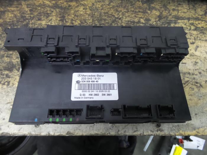 Gebruikte Bodycontrol Module Mercedes C-Klasse Prijs € 100,00 Margeregeling aangeboden door De Witte Boerderij AutoMotive