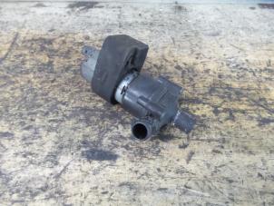 Gebruikte Waterpomp Mercedes ML I (163) 430 4.3 V8 24V Autom. Prijs € 50,00 Margeregeling aangeboden door De Witte Boerderij AutoMotive