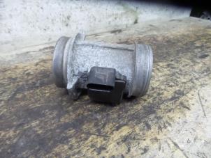 Gebruikte Luchtmassameter Audi A6 Avant (C5) 2.5 TDI V6 24V Prijs € 75,00 Margeregeling aangeboden door De Witte Boerderij AutoMotive