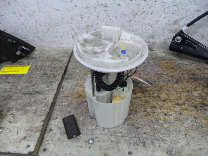 Gebruikte Tank element Pomp Alfa Romeo MiTo (955) 1.4 16V Prijs € 50,00 Margeregeling aangeboden door De Witte Boerderij AutoMotive