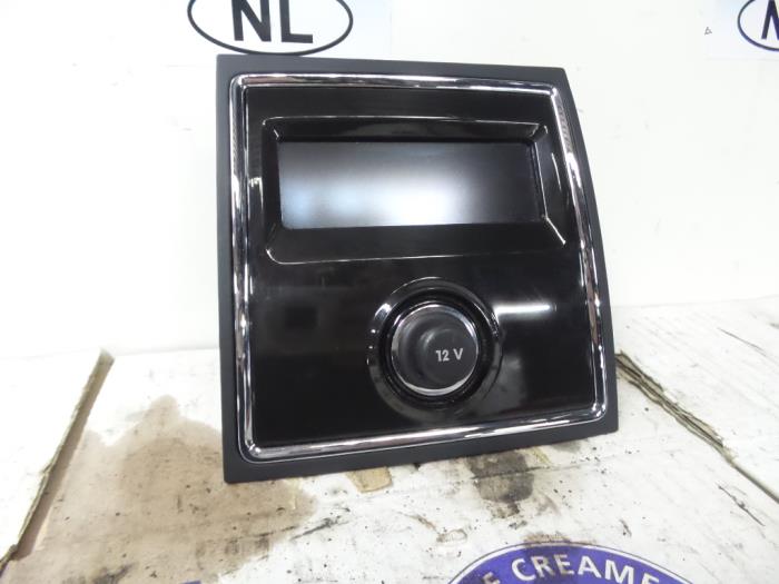 Gebruikte Display Interieur Skoda Superb Prijs € 50,00 Margeregeling aangeboden door De Witte Boerderij AutoMotive