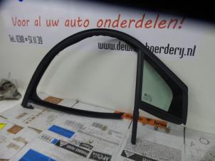Gebruikte Ruit Extra 4Deurs rechts-voor Opel Astra Prijs € 50,00 Margeregeling aangeboden door De Witte Boerderij B.V.