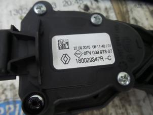Gebruikte Gaspedaalpositie Sensor Renault Clio IV (5R) 0.9 Energy TCE 90 12V Prijs € 50,00 Margeregeling aangeboden door De Witte Boerderij B.V.