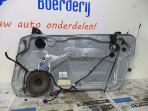 Gebruikte Ruitmechaniek 2Deurs rechts-voor Seat Ibiza III (6L1) 1.4 16V 75 Prijs € 40,00 Margeregeling aangeboden door De Witte Boerderij B.V.