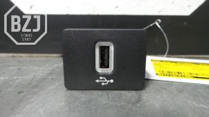 Gebruikte AUX/USB aansluiting Ford Fiesta Prijs op aanvraag aangeboden door BZJ b.v.