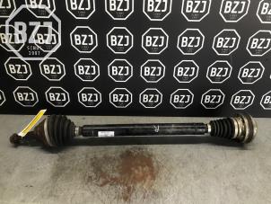 Gebruikte Homokineetas rechts-voor Volkswagen Golf Prijs € 150,00 Margeregeling aangeboden door BZJ b.v.