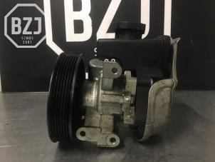 Gebruikte Pomp Servo Mercedes SLK (R171) 1.8 200 K 16V Prijs op aanvraag aangeboden door BZJ b.v.