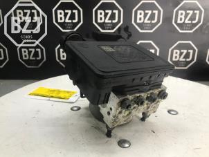 Gebruikte ABS Pomp Volkswagen Golf VII (AUA) 2.0 TDI 16V Prijs € 100,00 Margeregeling aangeboden door BZJ b.v.