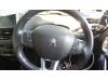 Airbag links (Stuur) van een Peugeot 2008 (CU), 2013 / 2019 1.2 Vti 12V PureTech 82, MPV, Benzine, 1 199cc, 60kW (82pk), FWD, EB2F; HMZ, 2013-03 / 2018-12, CUHMZ 2017