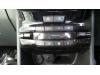 Climatronic Paneel van een Peugeot 2008 (CU), 2013 / 2019 1.2 Vti 12V PureTech 82, MPV, Benzine, 1.199cc, 60kW (82pk), FWD, EB2F; HMZ, 2013-03 / 2018-12, CUHMZ 2017