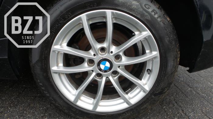 Sportvelgen Set van een BMW 1 serie (F20) 116d 2.0 16V 2013