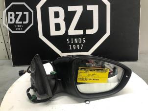 Gebruikte Spiegel Buiten rechts Volkswagen Passat Prijs op aanvraag aangeboden door BZJ b.v.