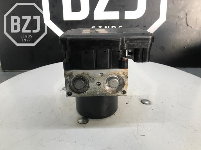 Gebruikte ABS Pomp Opel Combo 1.3 CDTI 16V ecoFlex Prijs € 150,00 Margeregeling aangeboden door BZJ b.v.